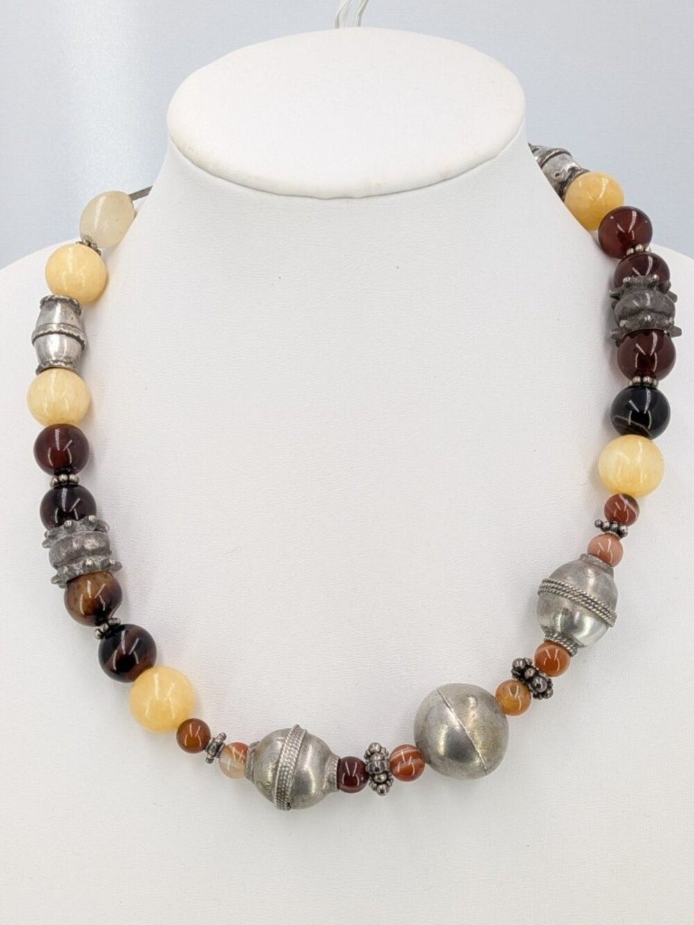 Vintage 21in Necklace Sterling Silver Jadeite Garnet Bead 8-15mm 126g Toggle Bar